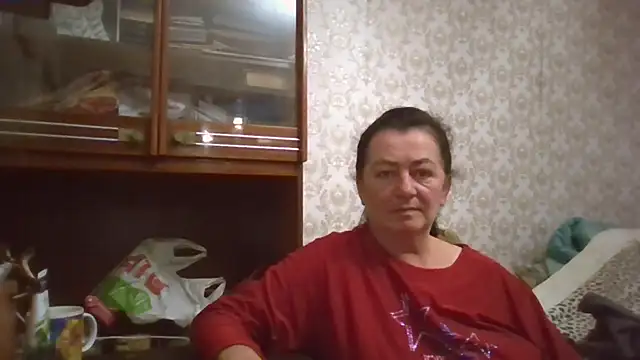 GypsiQueen2 online show from 10-18-25, 05:26