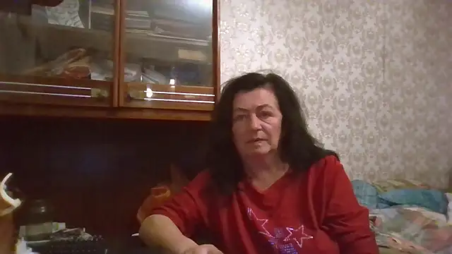 GypsiQueen2 online show from 11-17-25, 02:54