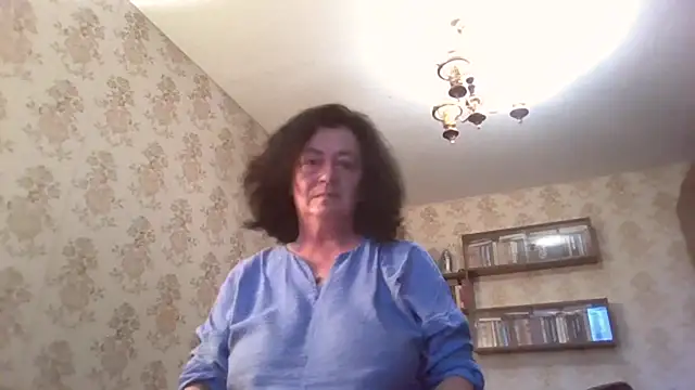 Snapshot of GypsiQueen2 chatting on 07-07-26, 04:54 GypsiQueen2 online show from 07-07-26, 04:54