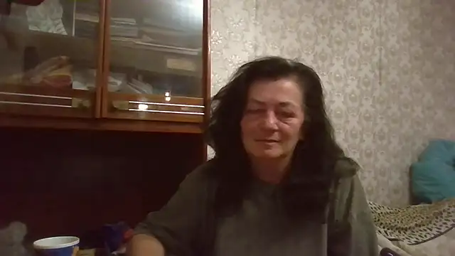 GypsiQueen2 online show from 09-29-25, 08:36