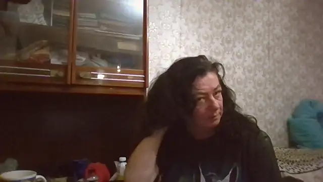 GypsiQueen2 online show from 09-30-25, 07:20