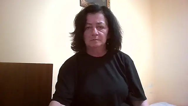 GypsiQueen2 online show from 05-26-26, 06:17