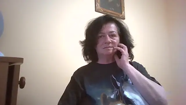 GypsiQueen2 online show from 05-19-26, 05:53