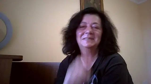 GypsiQueen2 online show from 06-04-26, 05:28