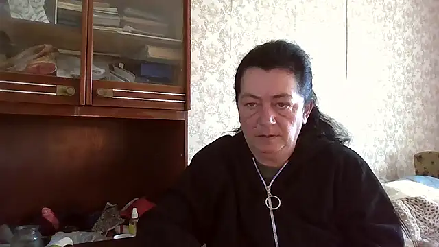 GypsiQueen2 online show from 11-02-25, 06:29