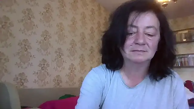 Snapshot of GypsiQueen2 chatting on 07-09-26, 09:43 GypsiQueen2 online show from 07-09-26, 09:43