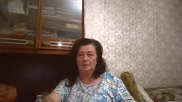 GypsiQueen2 online show from 09-22-25, 08:48