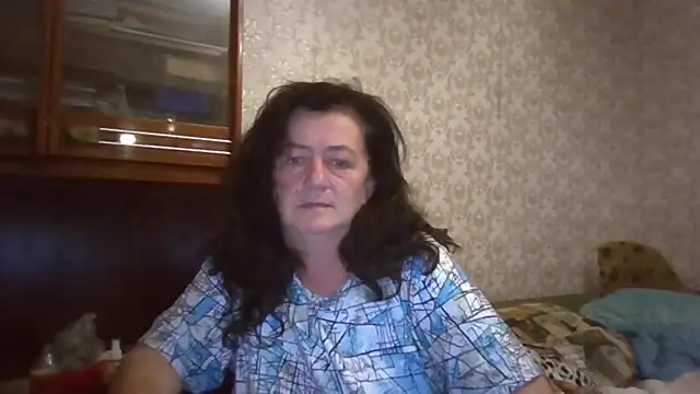 GypsiQueen2 online show from 09-17-25, 08:00