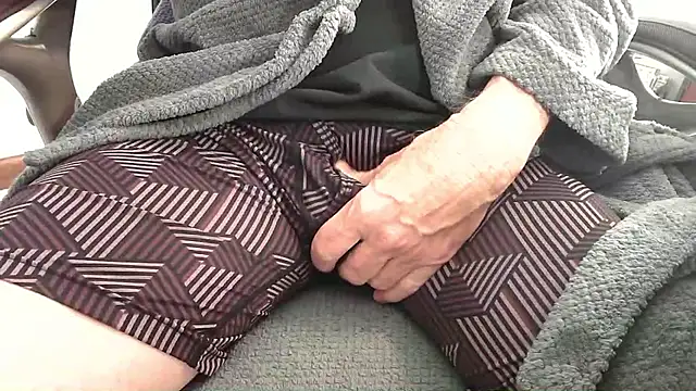 Cheaptriterry online show from 12-15-25, 02:34