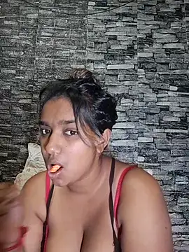 Xindias fantasyX online show from 10-30-25, 04:37