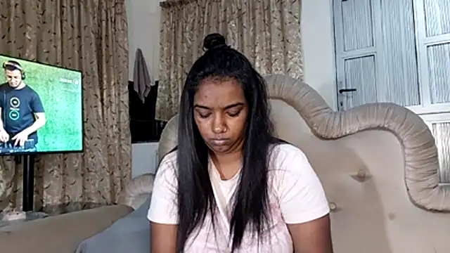 Xindias fantasyX online show from 06-29-26, 08:19