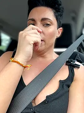 LukeLouHarvey online show from 10-17-25, 05:22