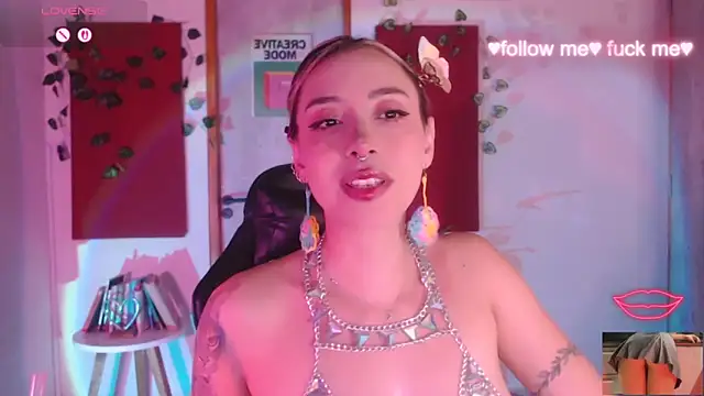 sakura beauty online show from 11-28-25, 04:56