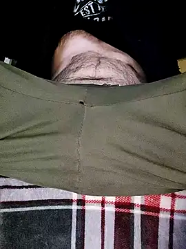 Snapshot of drivingguy chatting on 12-18-25, 12:27 drivingguy online show from 12-18-25, 12:27