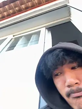 juniiorre online show from 10-11-25, 08:04