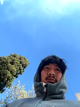 juniiorre online show from 10-27-25, 09:21