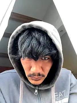 juniiorre online show from 10-16-25, 07:38