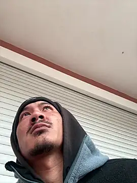 juniiorre online show from 12-21-25, 08:38