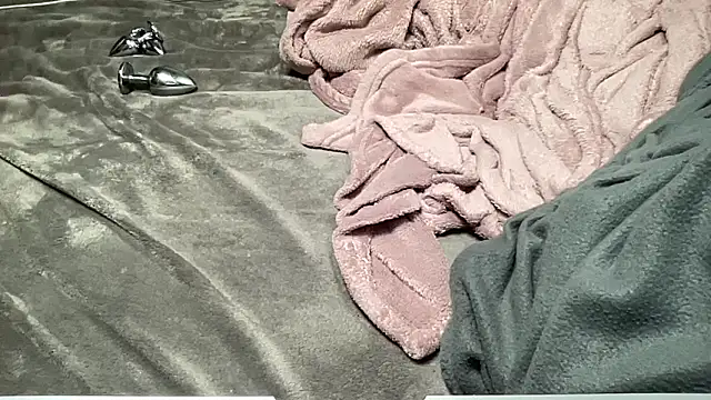 shyguy728683 online show from 09-15-25, 11:38