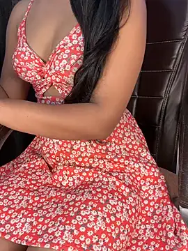 SCHOOL Girl 0 online show from 02-06-25, 12:22