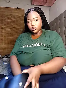 Snapshot of Aaaliyah445 chatting on 10-28-25, 01:28 Aaaliyah445 online show from 10-28-25, 01:28