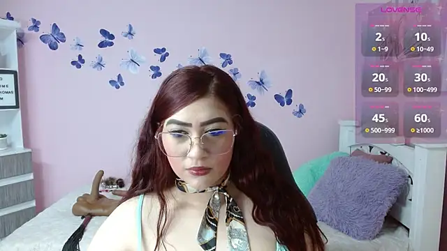 Snapshot of BRIATHOMAS chatting on 06-19-26, 12:27 BRIATHOMAS online show from 06-19-26, 12:27