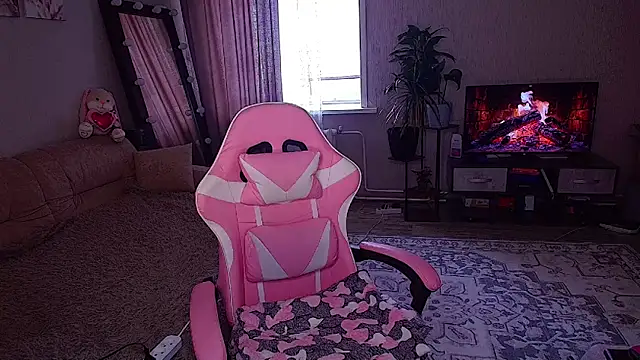   Malika   online show from 04-02-26, 02:19