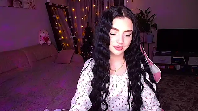   Malika   online show from 12-16-25, 04:55