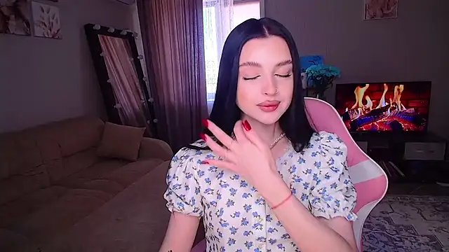   Malika   online show from 05-04-26, 10:51