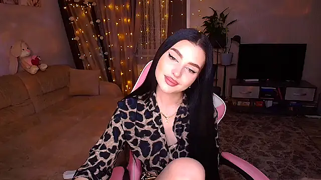   Malika   online show from 12-04-25, 03:22