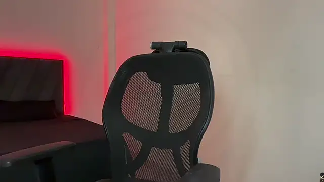 Hottie ishuu online show from 03-11-26, 06:57