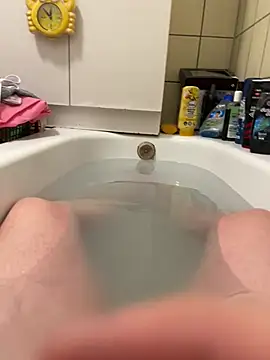 David19932908 online show from 02-05-25, 04:58