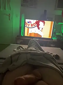 David19932908 online show from 12-04-24, 09:18