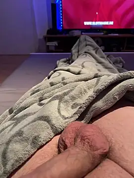 David19932908 online show from 02-09-25, 10:21