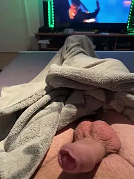 David19932908 online show from 02-10-25, 08:42