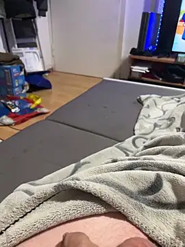 David19932908 online show from 02-18-25, 07:52