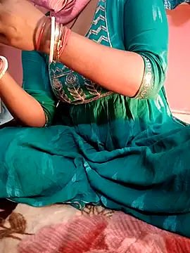 Snapshot of Bengali-boudi chatting on 02-10-25, 06:03 Bengali-boudi online show from 02-10-25, 06:03