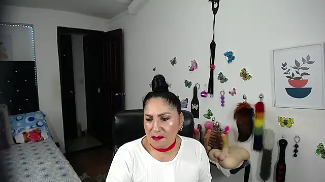 mature bigboobs10 online show from 11-28-25, 04:01