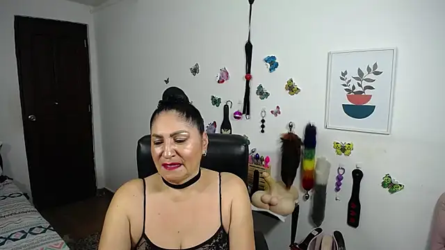 mature bigboobs10 online show from 12-23-25, 04:23