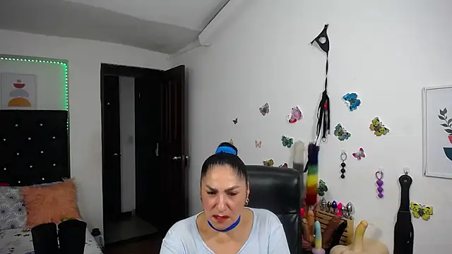 mature bigboobs10 online show from 03-15-26, 04:08