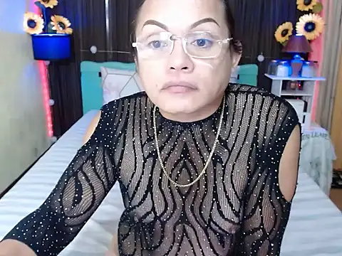 Snapshot of UrAsianPrincessDanie chatting on 02-17-26, 07:22 UrAsianPrincessDanie online show from 02-17-26, 07:22