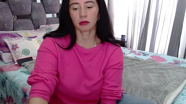 sara hott 1 online show from 11-07-25, 08:46