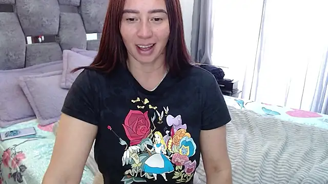 sara hott 1 online show from 11-29-25, 01:22