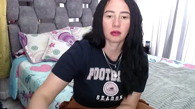 sara hott 1 online show from 11-08-25, 06:33