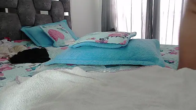 sara hott 1 online show from 02-24-26, 03:13