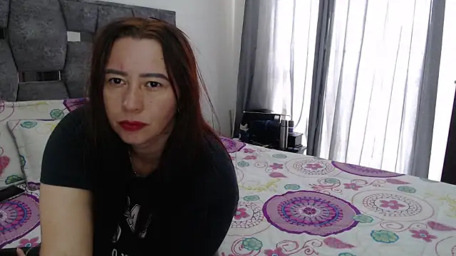 sara hott 1 online show from 04-17-26, 04:32