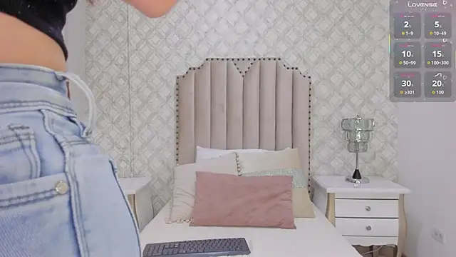 Pia Johnson  online show from 01-16-26, 11:36