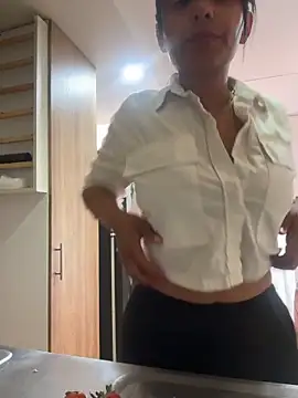 J loren online show from 04-09-26, 08:37