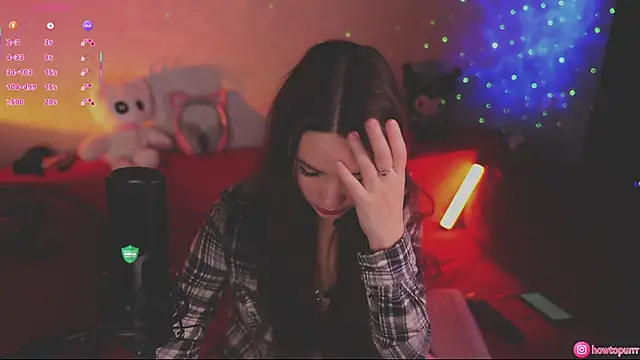 How2Meow online show from 11-06-25, 05:06