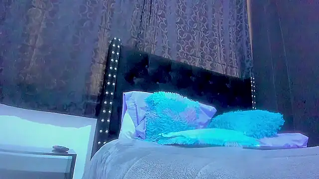 amareto queen online show from 11-09-25, 05:06